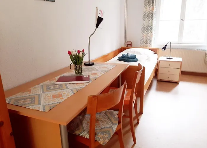 Malche Gaeste Und Tagungshaus 27 * Bad Freienwalde